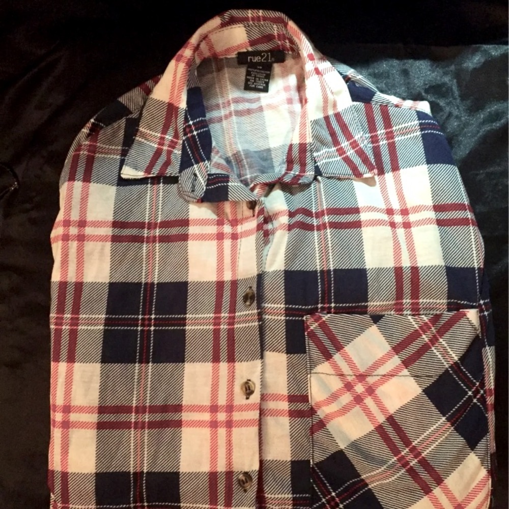 Rue21 Long Sleeve Plaid Button Up